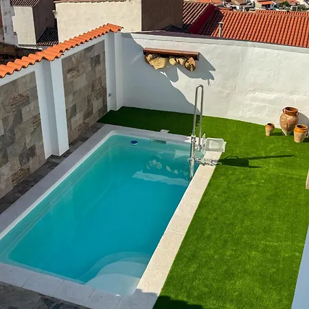 Maestra Anita Perez Εξοχικό σπίτι *