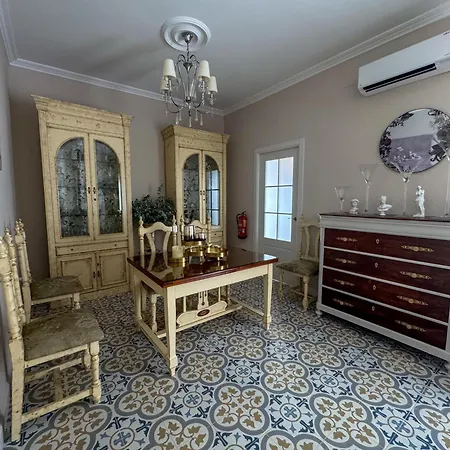 Maestra Anita Perez Εξοχικό σπίτι *