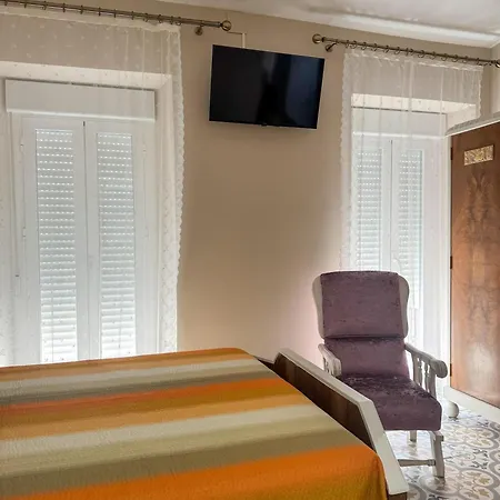 Maestra Anita Perez * Hornachos