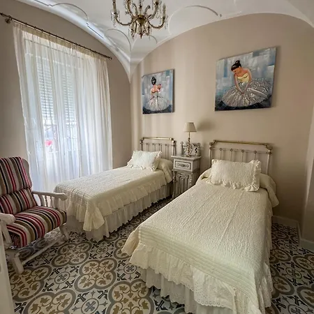 Maestra Anita Perez Country house