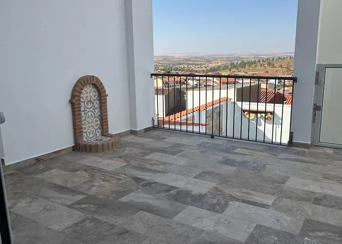 Maestra Anita Perez *