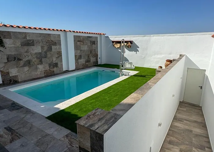 Maestra Anita Perez Hornachos